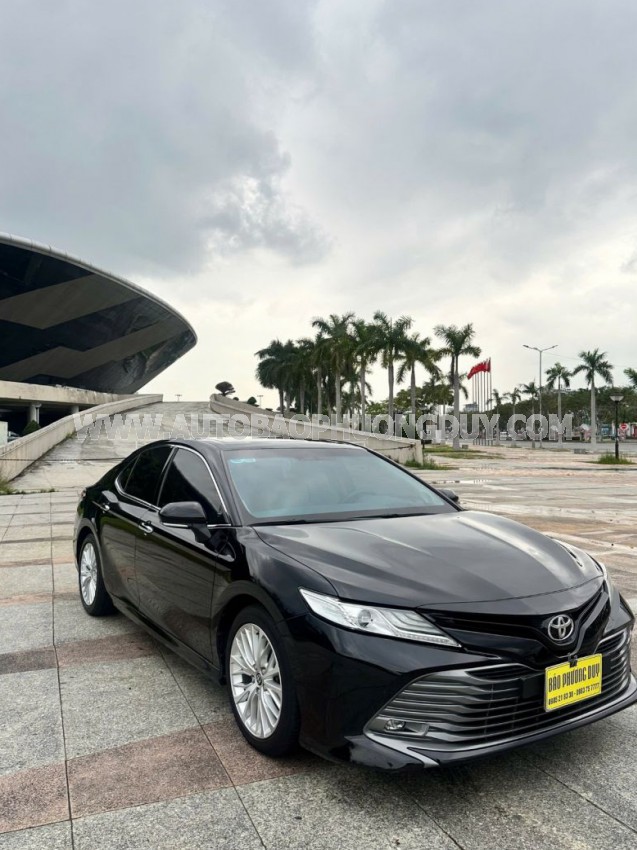 Toyota Camry 2.5Q 2020