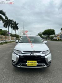 Xe Mitsubishi Outlander 2.0 CVT 2021