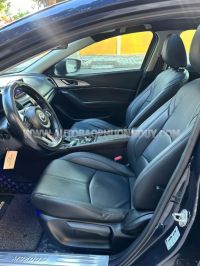 Xe Mazda 3 1.5 AT 2018