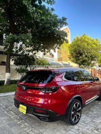 Xe VinFast Lux SA 2.0 Premium 2.0 AT 2019