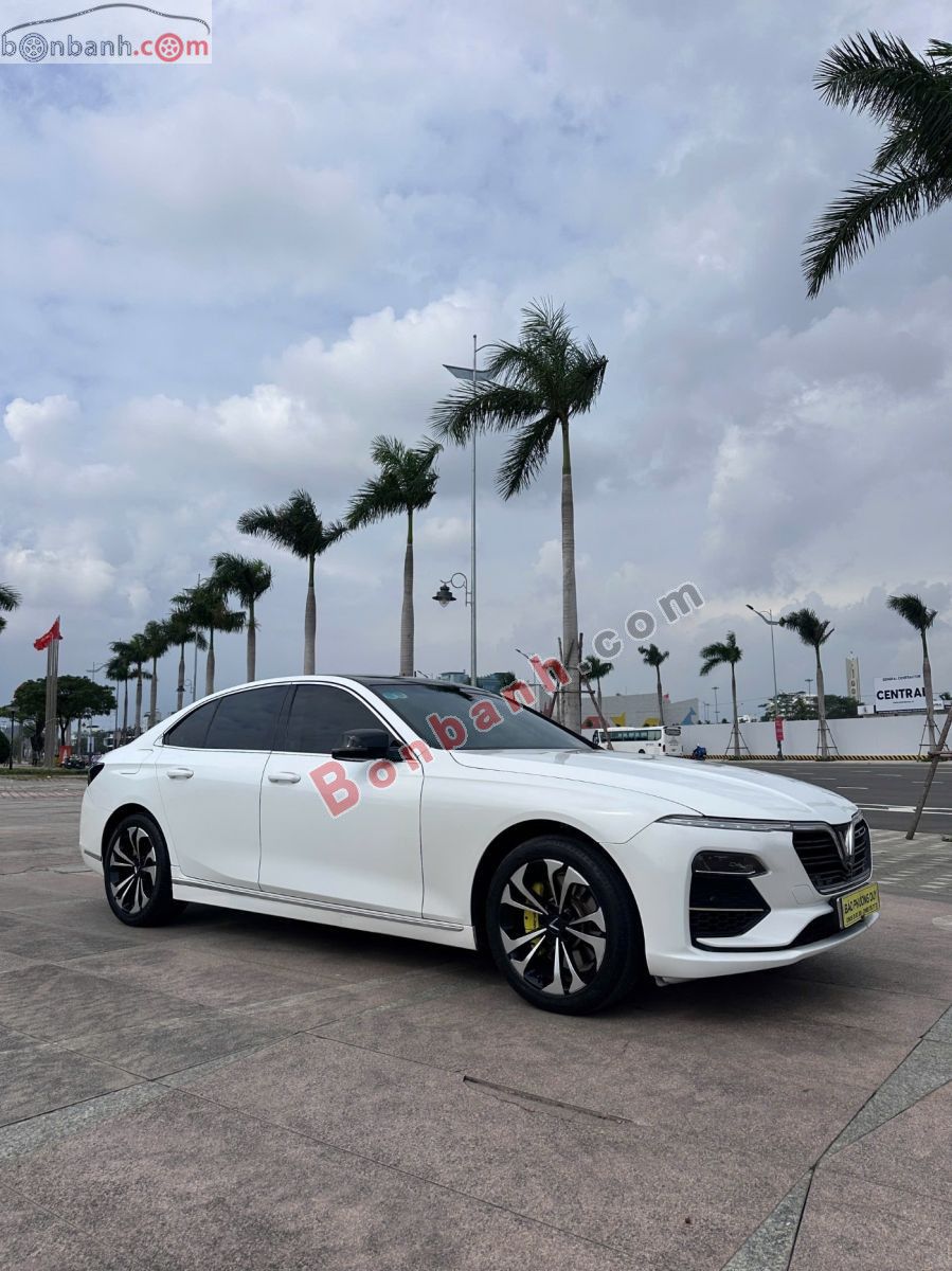 VinFast Lux A 2.0 Tiêu chuẩn 2022