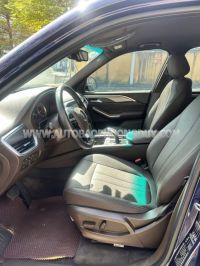 Xe VinFast Lux SA 2.0 Base 2.0 AT 2021